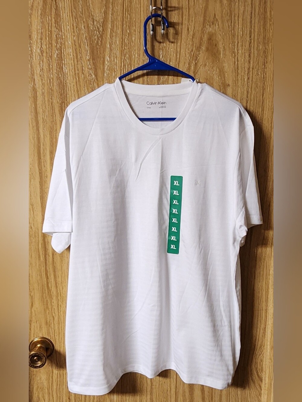 NWT Calvin Klein Pull Over 100% Cotton Shirt, Men's X-Large, White Stylish